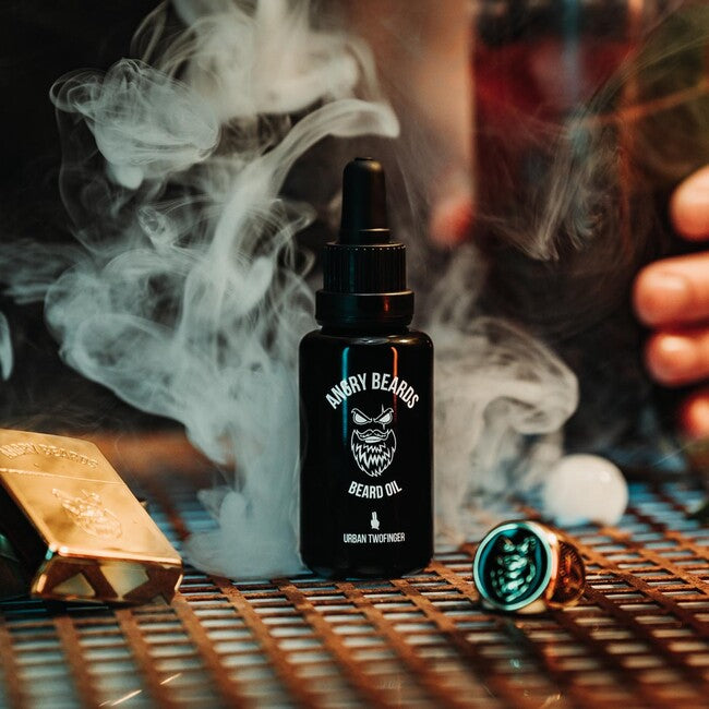ANGRY BEARDS Christopher The Traveller olje za brado in brke 30 ml