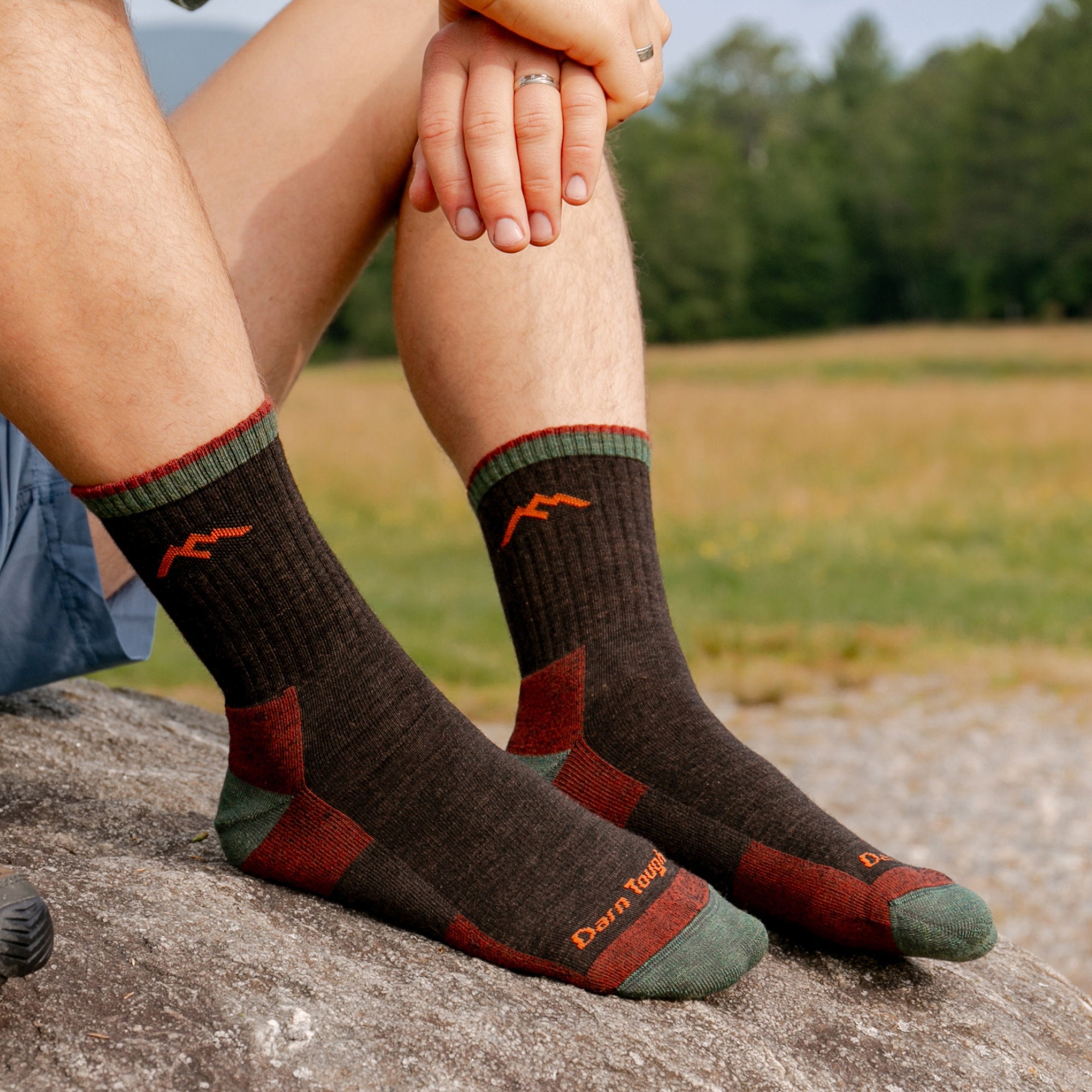 Darn Tough Hiker Micro Crew Midweight Cushion Hiking Socks, Walnut