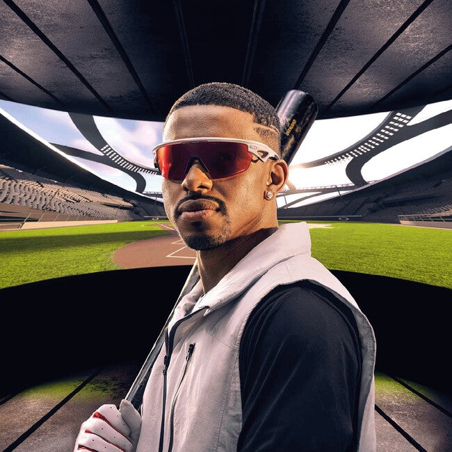 Oakley SPHAERA sončna očala s okvirjem Matte White in leči Prizm Field 36