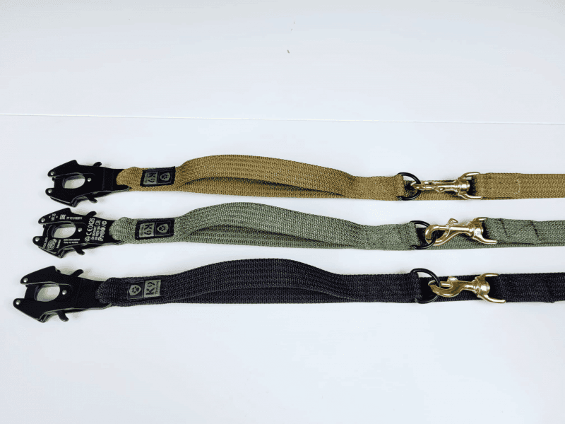 K9 Thorn Removable Leash with Front Handle Kong Frog, Olive