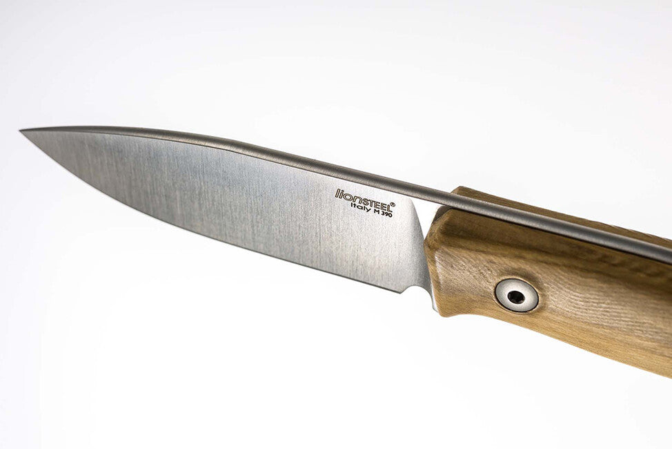 Lionsteel M1 UL zelo praktičen nož