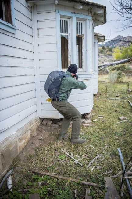 Helikon-Tex COVERT Tactical Pants VersaStretch, Taiga Green