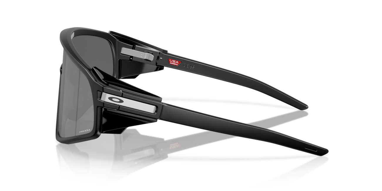 Oakley LATCH PANEL sončna očala s okvirjem Matte Black in Prizm lečami, 35
