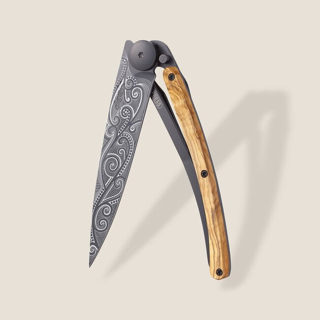 Deejo Black tattoo preklopni nož olive wood pacific