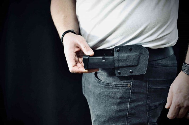 Falco Kydex Horizontal Holster F905 2021 Glock 17 Single Magazine, Black Right