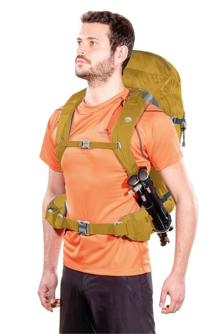 Ferrino Finisterre Hiking Backpack 28 L, Yellow