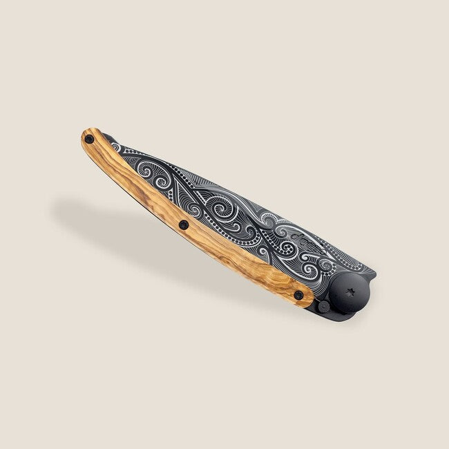 Deejo Black tattoo preklopni nož olive wood pacific