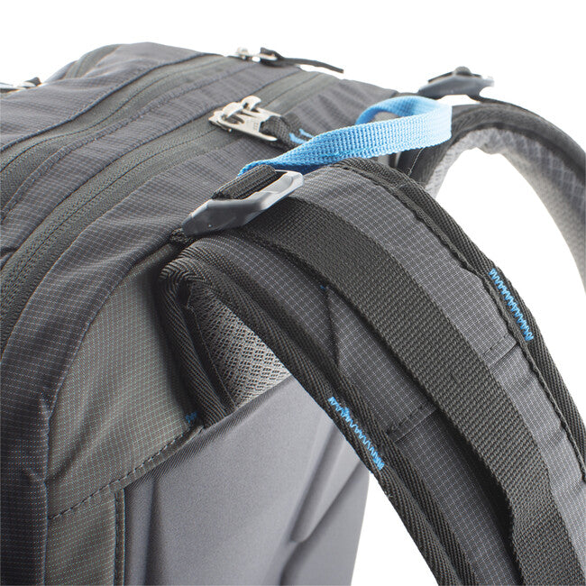 Pinguin Ace 27 Backpack Nylon, 27 L, Black