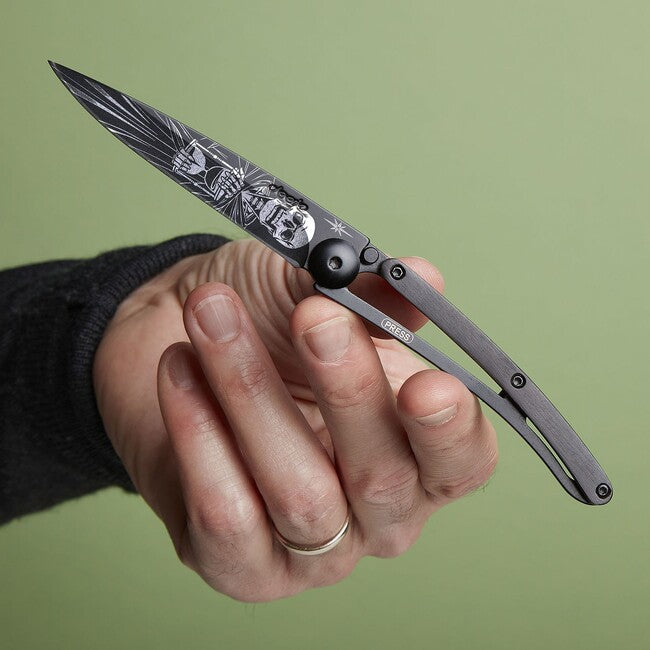 Deejo Tattoo preklopni nož Black ebony wood Immortal