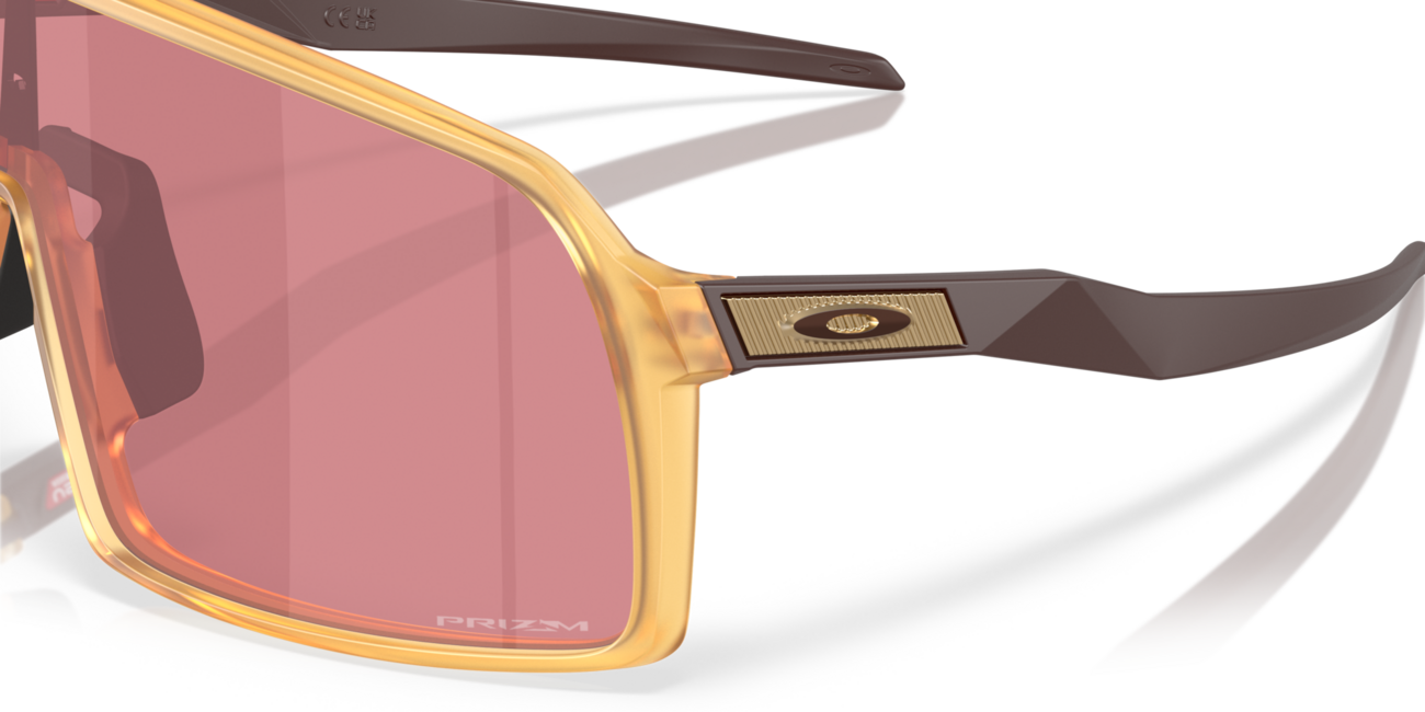 Oakley SUTRO sončna očala s okvirjem Matte Trans Light Curry in lečami Prizm Dark Golf iz jekla