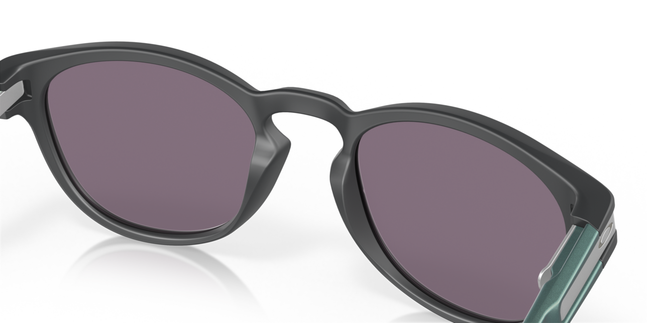 Oakley LATCH sončna očala s steklom Matte Carbon in leči Prizm Grey, 53