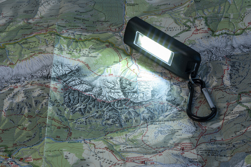 BasicNature USB LED Keychain, Black