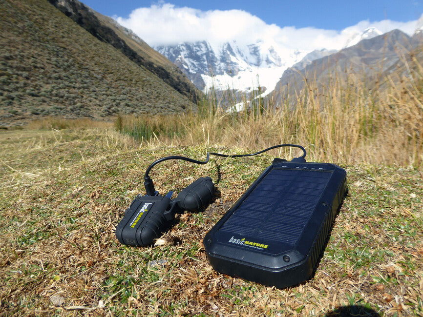 BasicNature 20K powerbanko s brezžičnim polnjenjem Qi in solarnim panelom