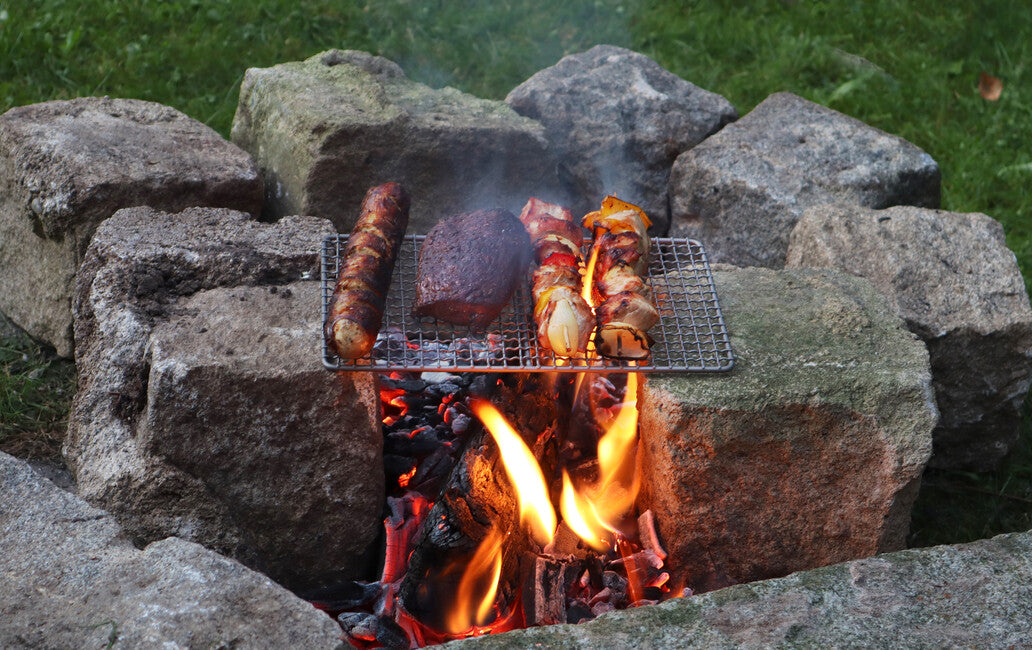Origin Outdoors Titan titanski grilovalni rošt z obešanjem