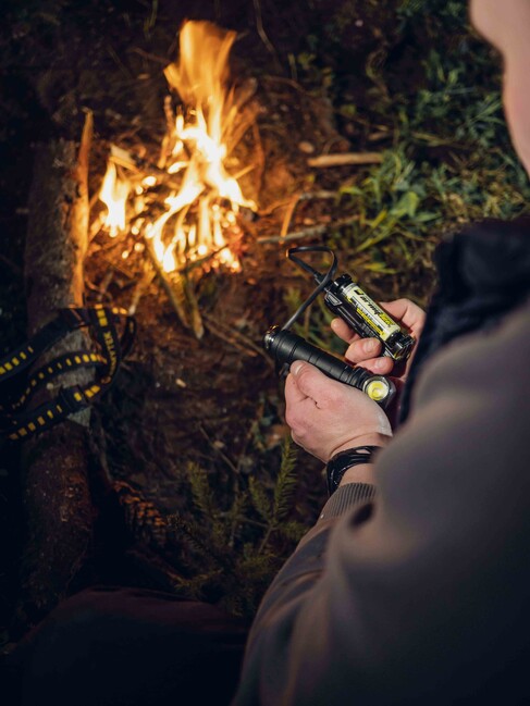 ArmyTek Wizard C2 Pro Max ročna svetilka LED z magnetskim nosilcem napajanje iz akumulatorja 1440, bela, 3720 lm