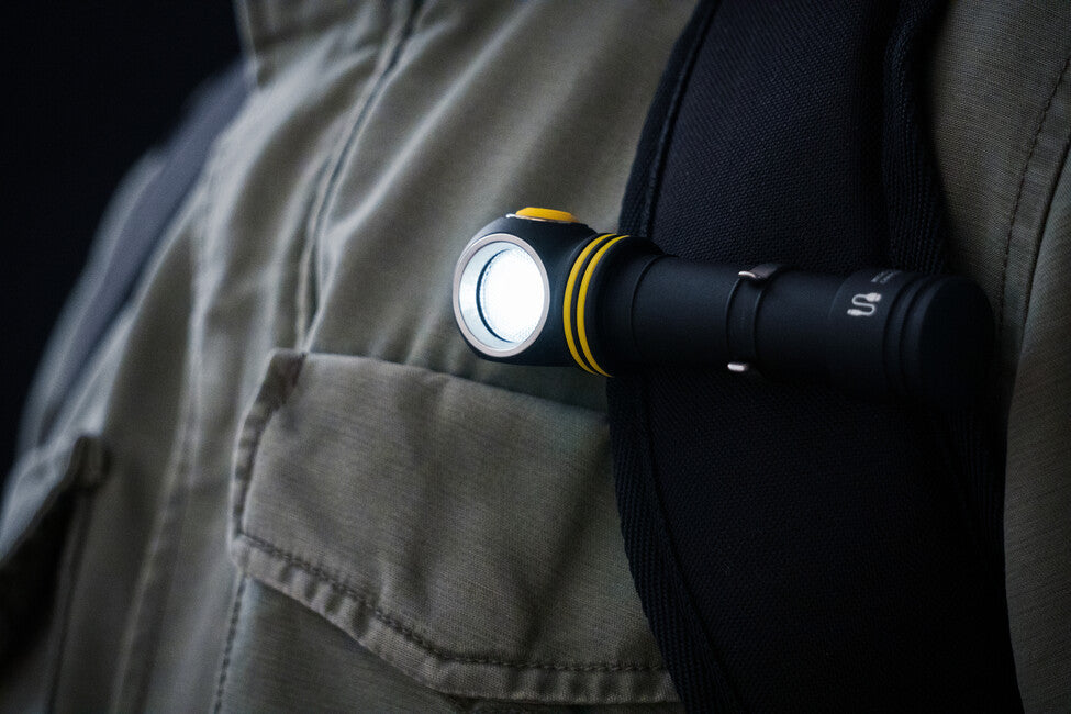 ArmyTek Elf C2 LED ročna svetilka studeno bela, napajanje iz akumulatorja, 1100 lm, 4800 h, 65 g