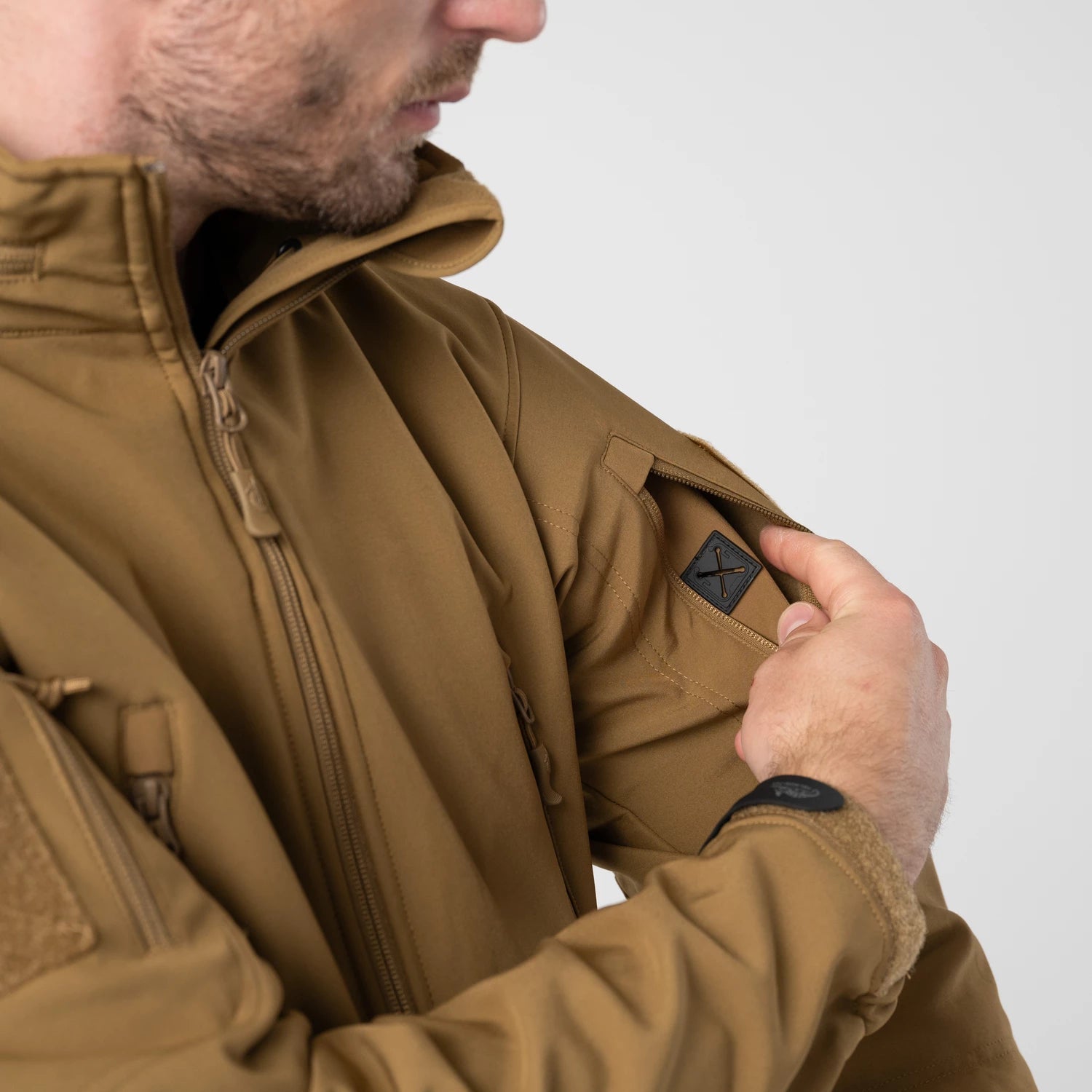 Helikon-Tex GUNFIGHTER bunda Shark Skin, zelená – detail 2