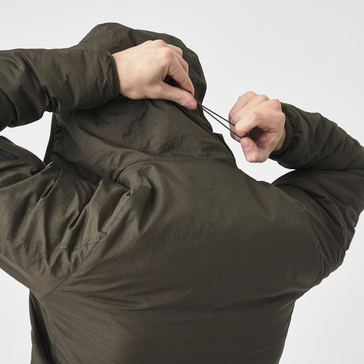 Helikon-Tex WOLFHOUND bunda s kapucňou Climashield Apex, Desert Night Camo – detail 2