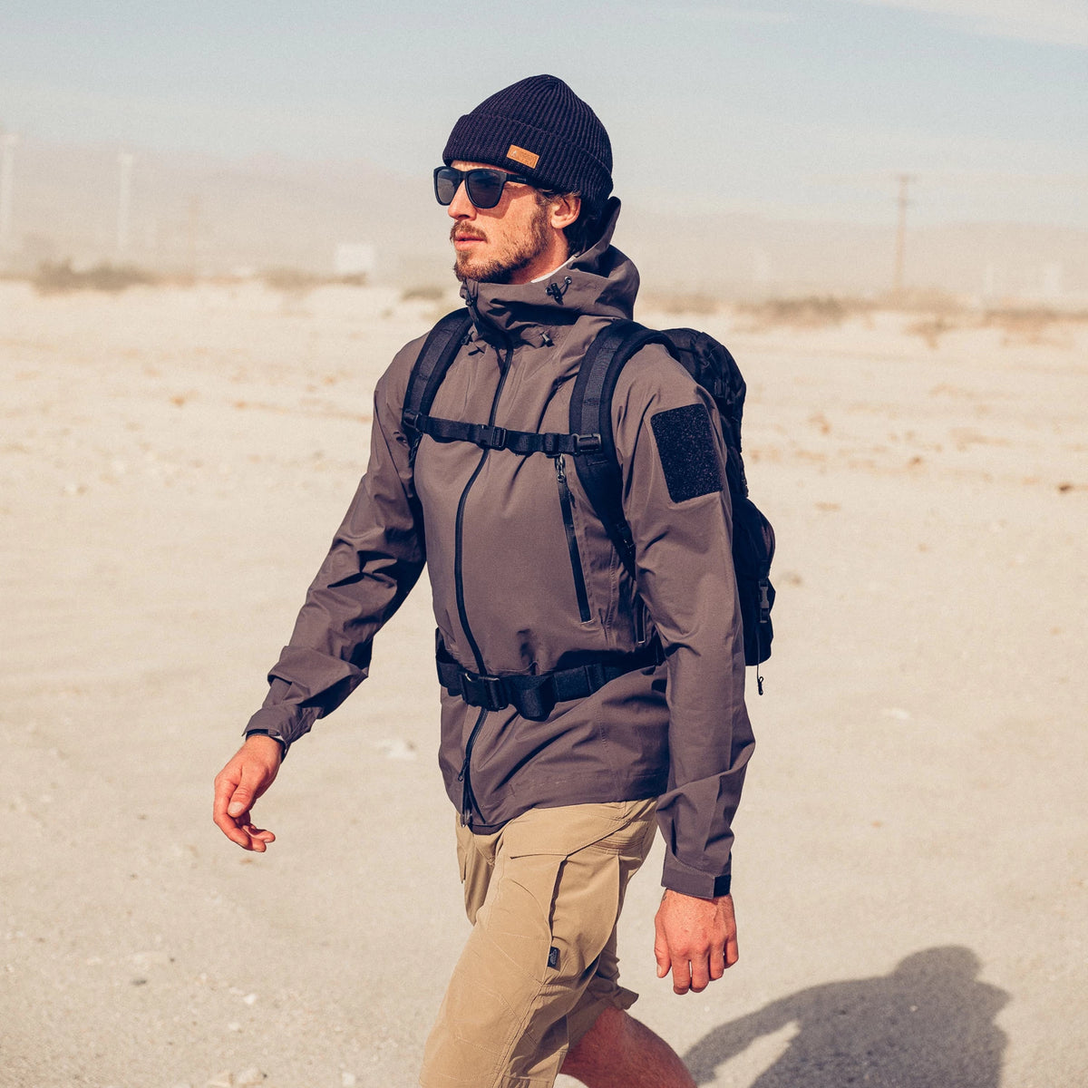 Helikon-Tex OTS 11" šortky VersaStretch taktické outdoorové Versa Stretch Lite, Taiga Green – v použití 2
