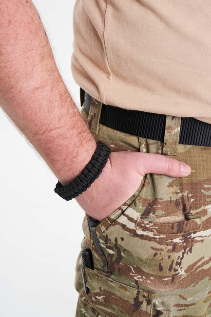 WARAGOD Paracord Bracelet with Metal Clasp, Black