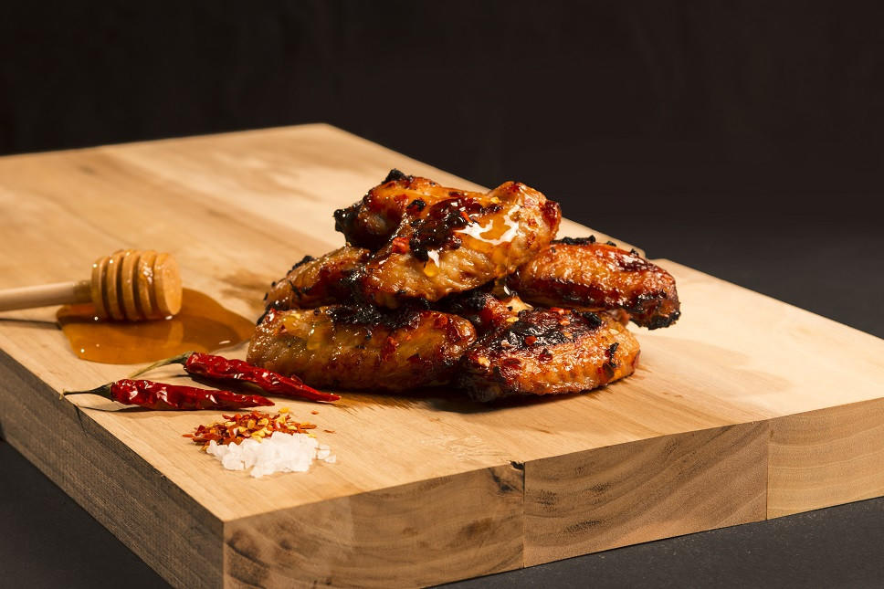 Adventure Menu piščančja krila na medu in čiliju 300g
