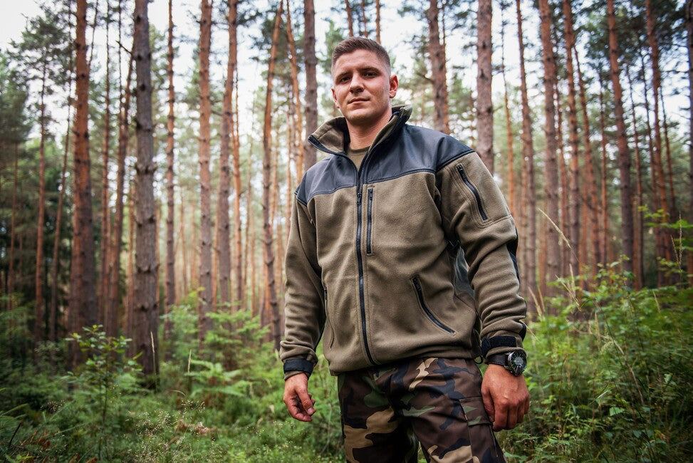 Helikon-Tex Classic Army flisasti okrepljeni softshell jakna, črna