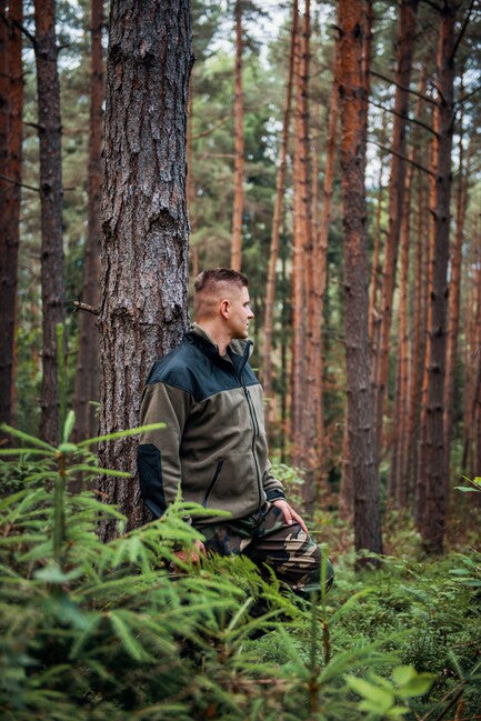 Helikon-Tex Classic Army flisasti okrepljeni softshell jakna, črna