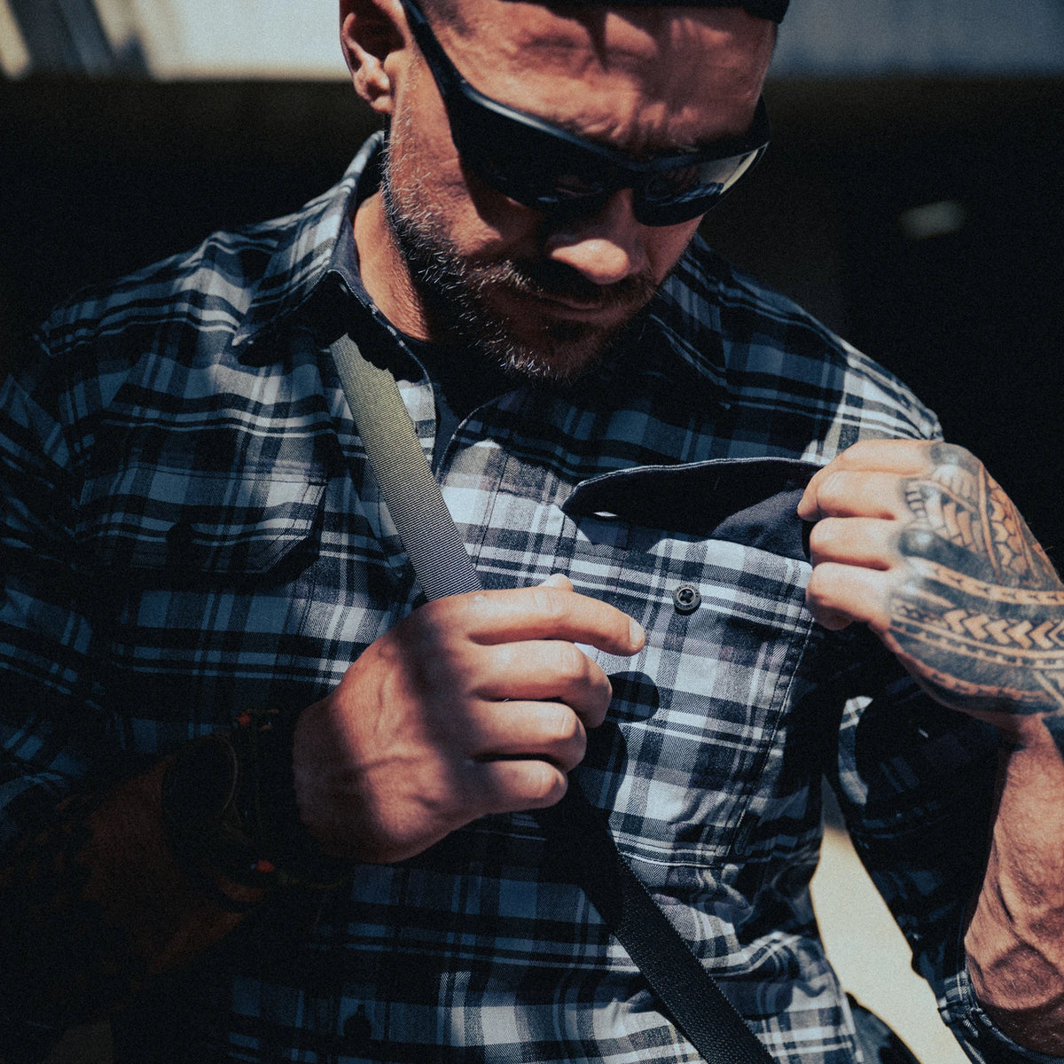 Helikon-Tex GreyMan košeľa Graphite Plaid – v použití 4
