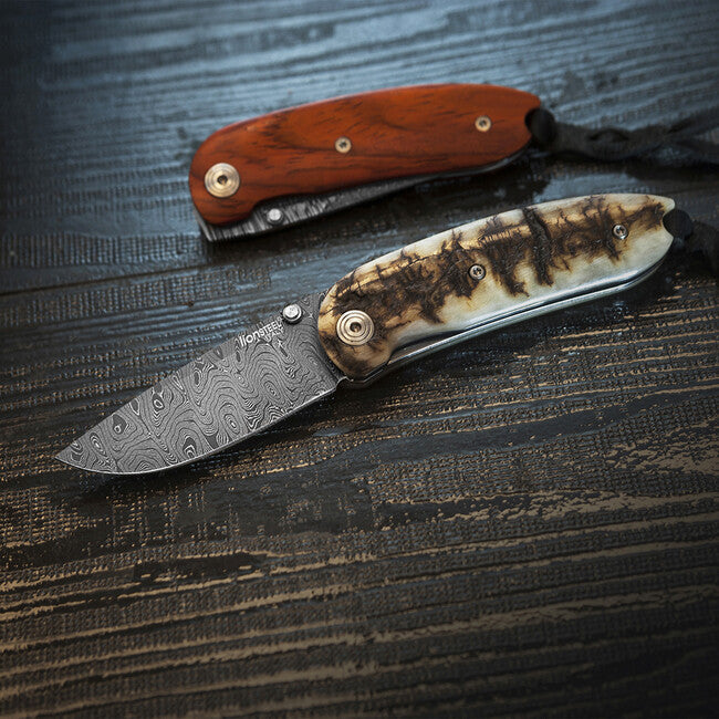 Lionsteel 8210D ST žepni nož s rezilom iz damastenske jekla