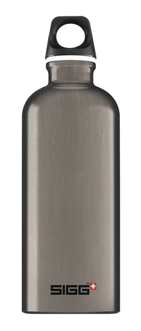 SIGG Traveller aluminijasta steklenica za pitje 0,6 l, dimljena perla