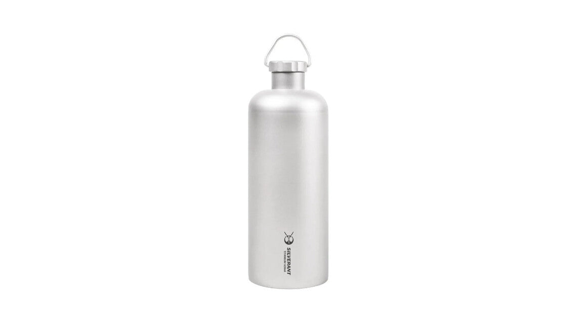 Silverant Titanova steklenica s trakčkom na pokrovu 600 ml