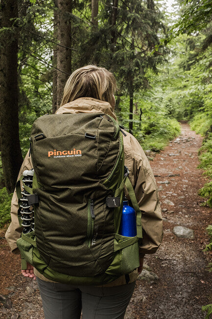 Pinguin Trail 42 nahrbtnik Nylon, 42 L, črn