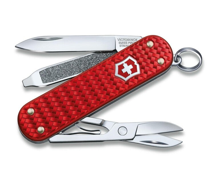 Victorinox Classic SD Precious Alox Iconic Red večnamenski nož 58mm, rdeča