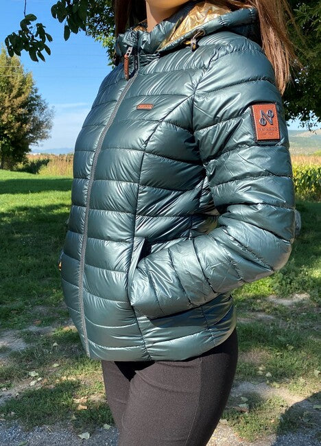 Navahoo Aurelianaa ženska zimska jakna s kapuco, oljčna