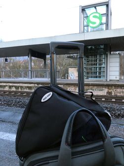 Potovalne torbe BasicNature Cordura M 1 kos črna