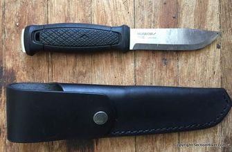 Morakniv Garberg nož z usnjenim ovitkom, črne barve